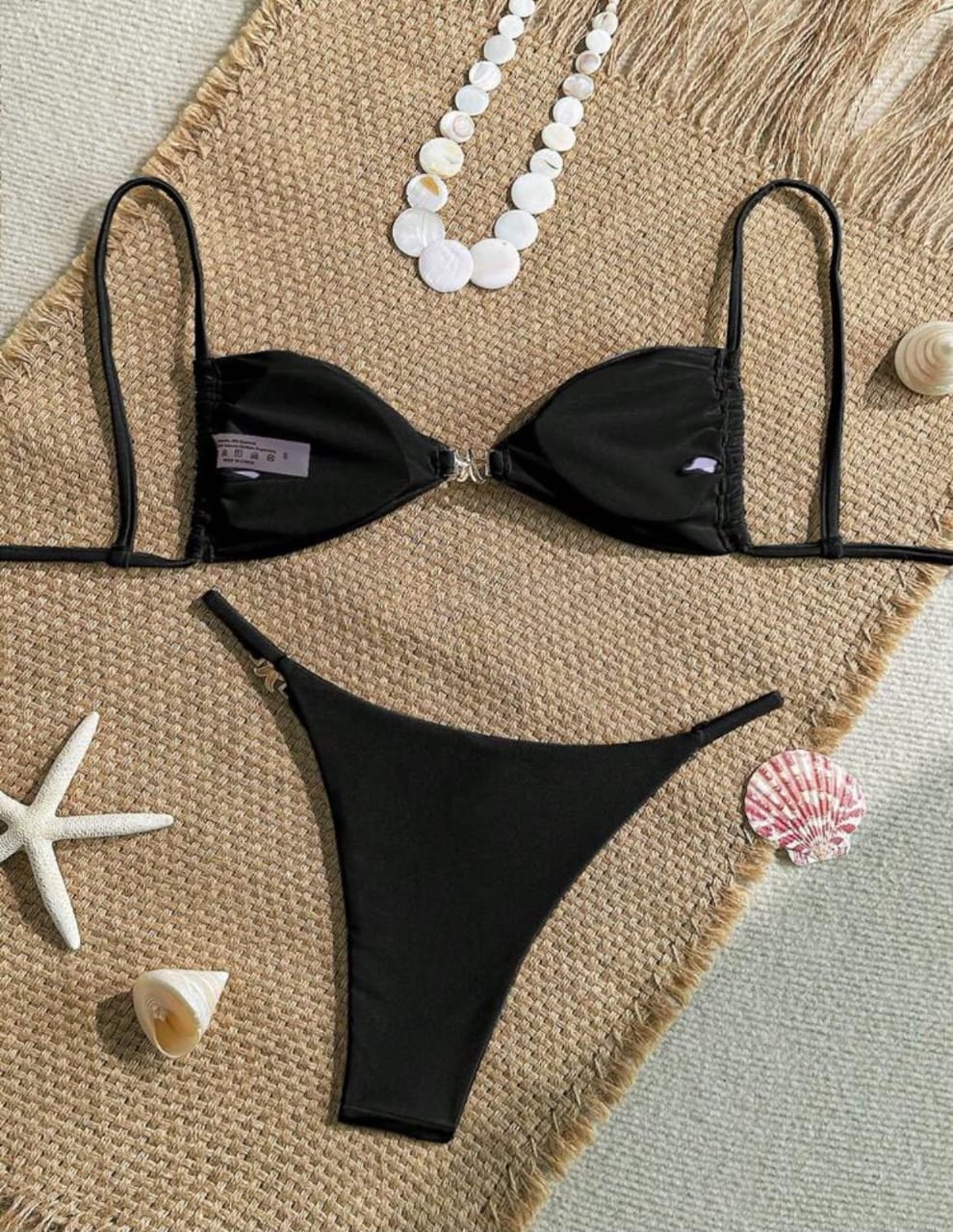 Bikini Discreción fotografiado sin modelo