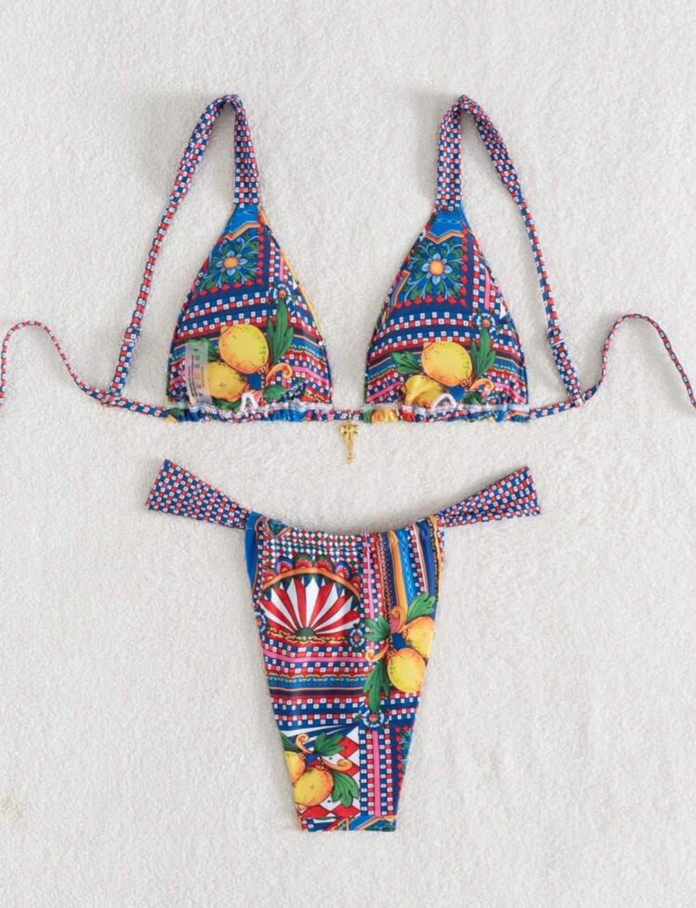 Bikini Fantasía fotografiado sin modelo